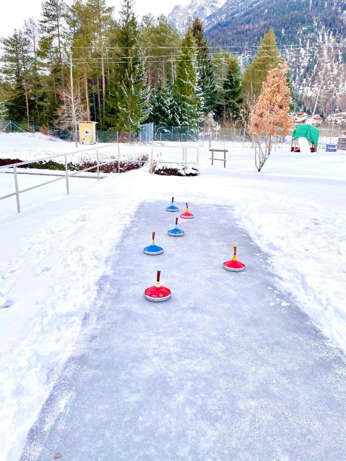 Отель Camping Lechtal Vorderhornbach Экстерьер фото